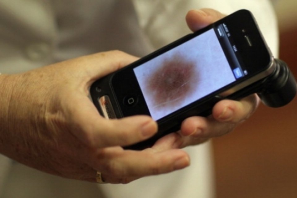 Médicos e farmacêuticas devem usar aplicativos de saúde
