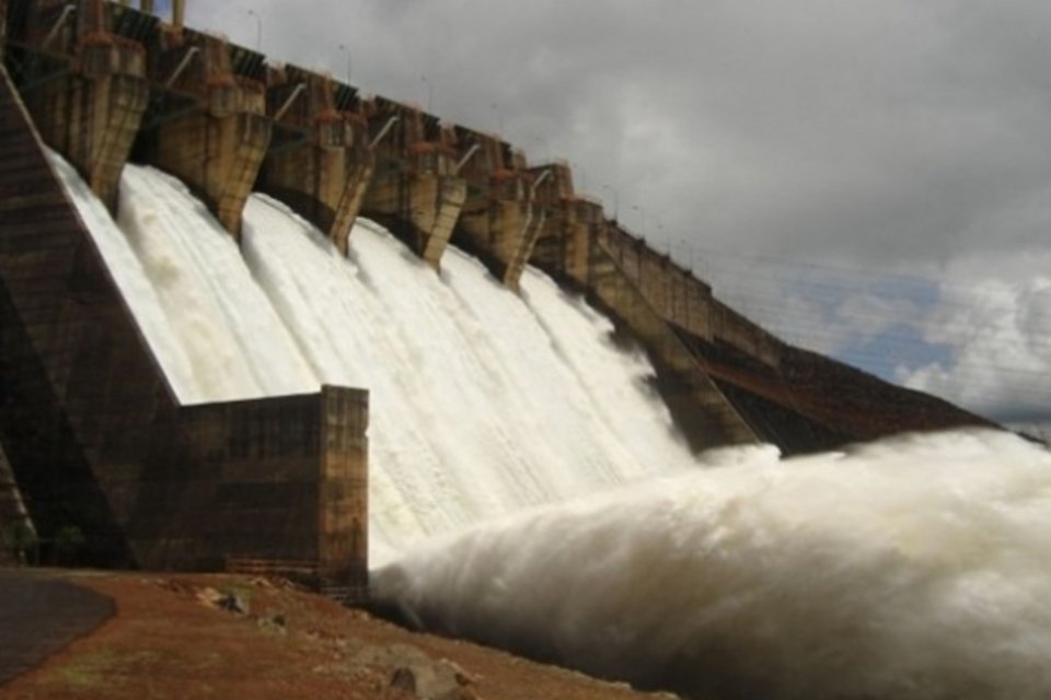Mesmo com reservatórios mais baixos, governo descarta racionamento de energia