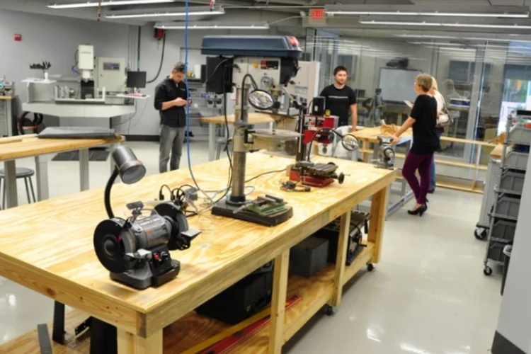 FABLAB (Reprodução)