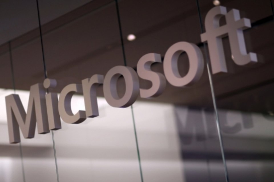 Ex-funcionário da Microsoft é preso por vazar informações