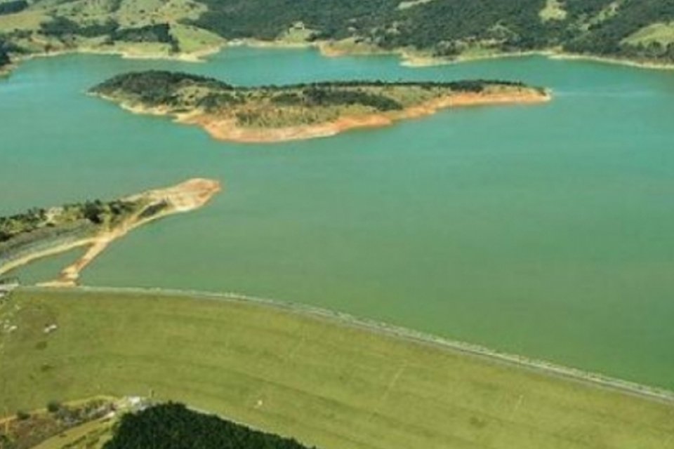 Com 1,2 bi de litros a menos em um dia, Cantareira segue em queda
