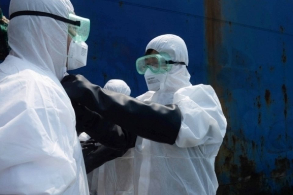 Ebola: recolher obrigatório entra no terceiro dia sob críticas
