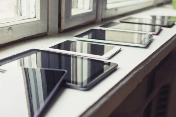 tablets (Martin Voltri / Flickr)