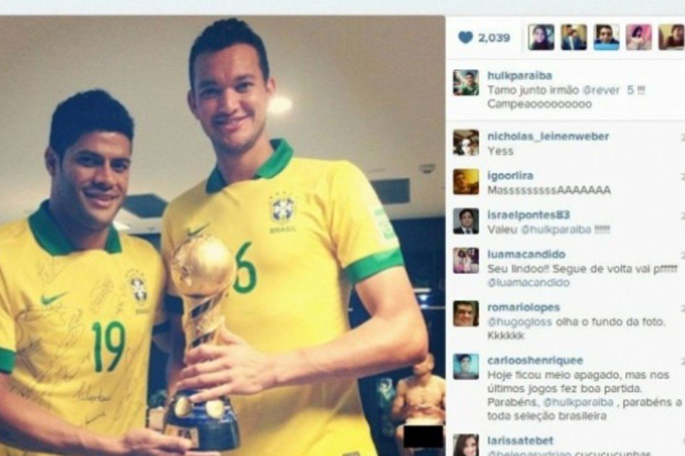 Hulk publica foto indiscreta com Cavalieri no Instagram