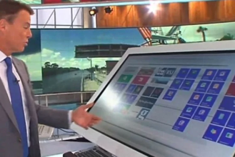 Tablet gigante (Reprodução/Fox News)