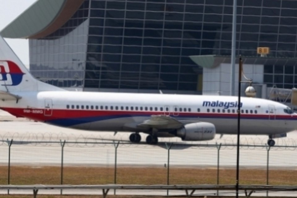 FBI examina dados do simulador de voo de piloto da Malásia