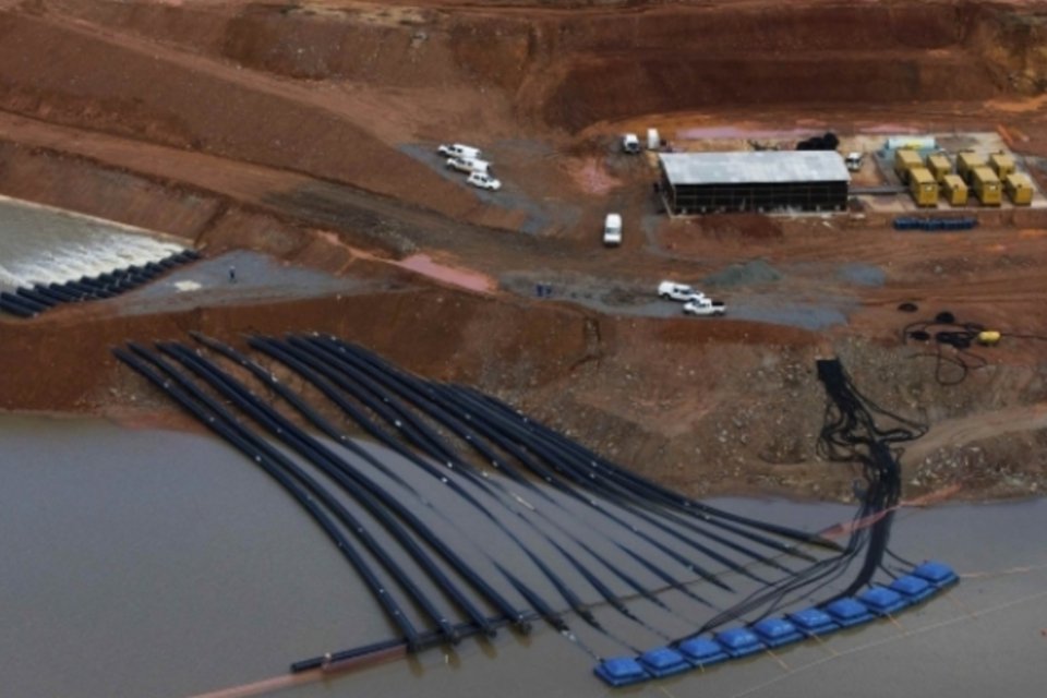 'SP não pode mais confiar no volume morto', afirma Dilma