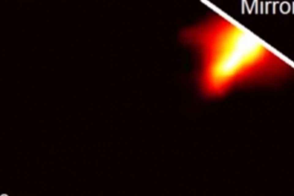 Cientistas registram reflexo de raio de luz em espelho