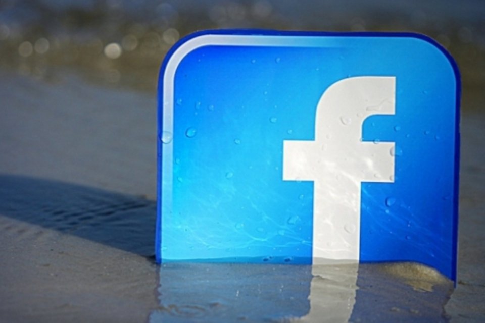 Todo jovem brasileiro com acesso à web usa redes sociais, diz AVG