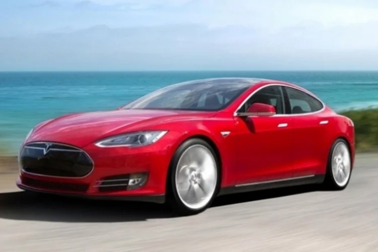 
	O carro el&eacute;trico Model S, da tesla Motors: eles n&atilde;o v&atilde;o pagar imposto de importa&ccedil;&atilde;o no Brasil
 (Divulgação)