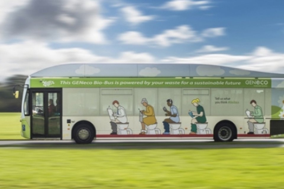 Cidade inglesa recebe ônibus movido a fezes humanas