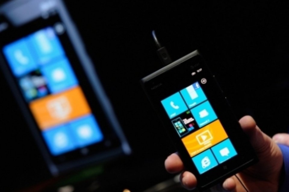 Microsoft corta licença do Windows Phone para competir com Android, diz site