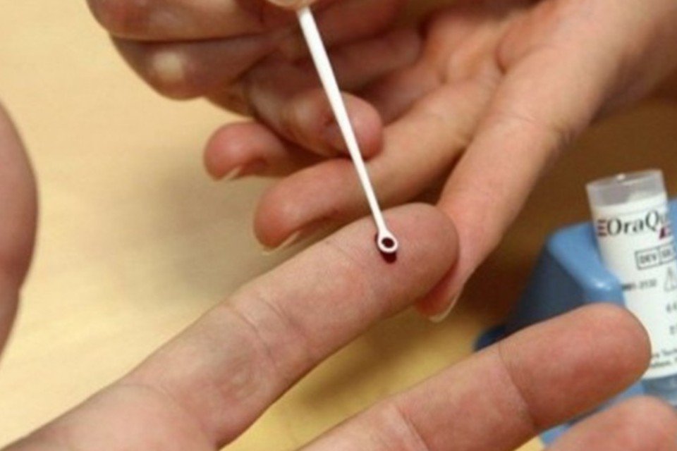 EUA convocam geração 'baby boom' para teste de hepatite C