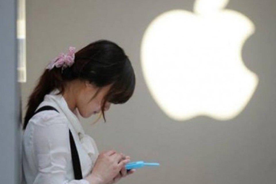 Apple enfrenta desafios na China devido à concorrência