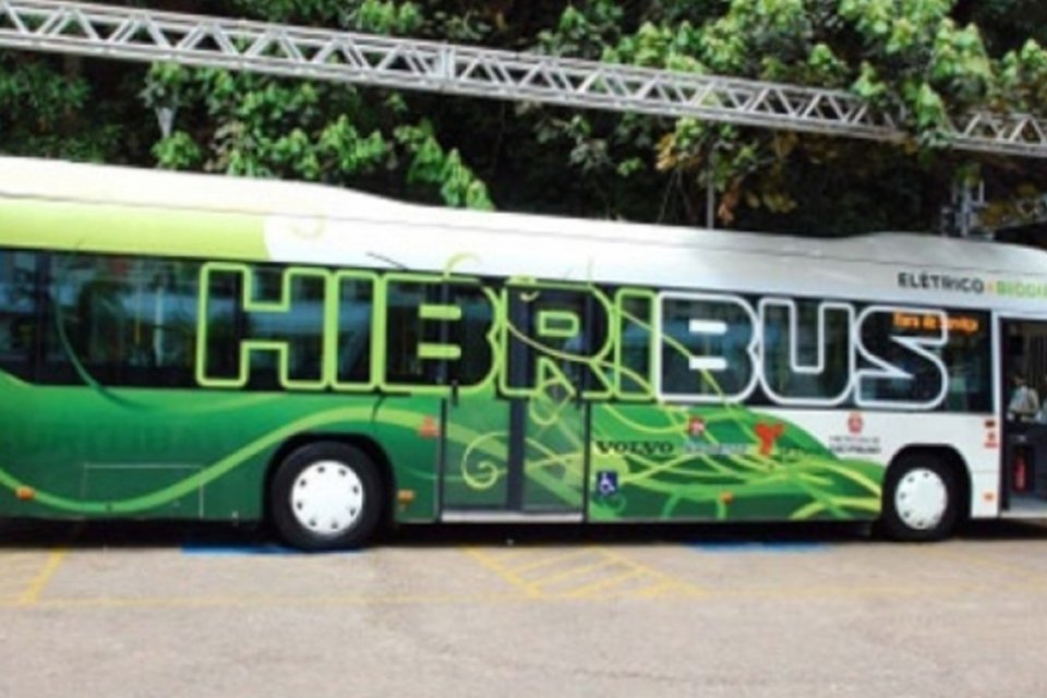 ABB e Volvo irão fazer carga rápida de ônibus híbridos e elétrico
