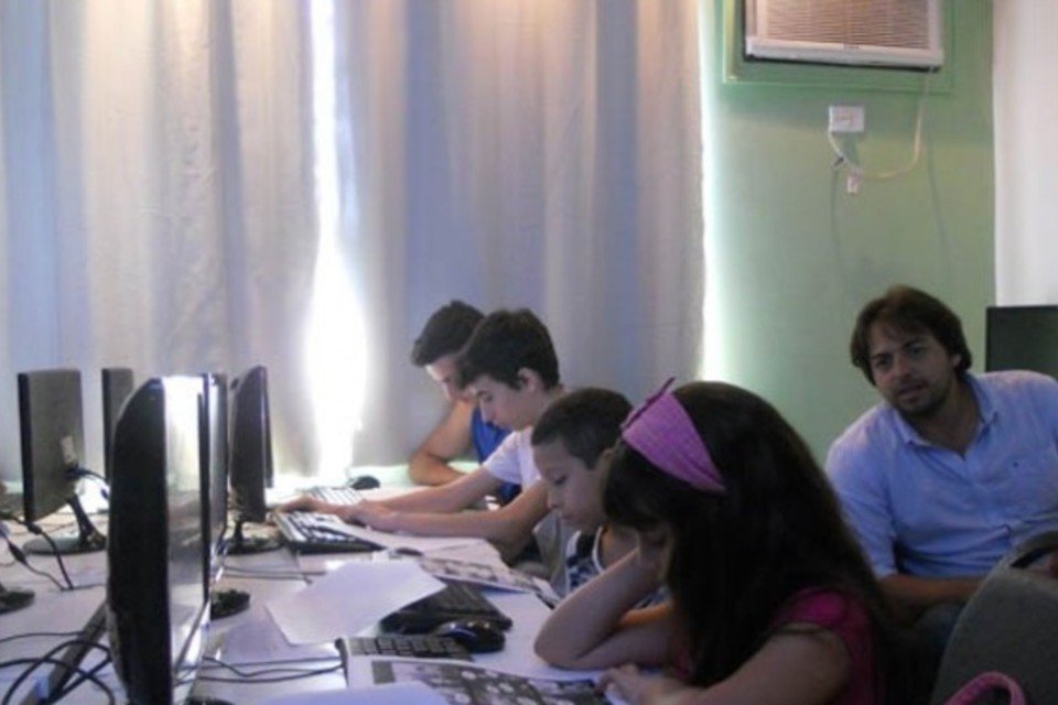 Entrevista de domingo: "Programação melhora criatividade da criança"