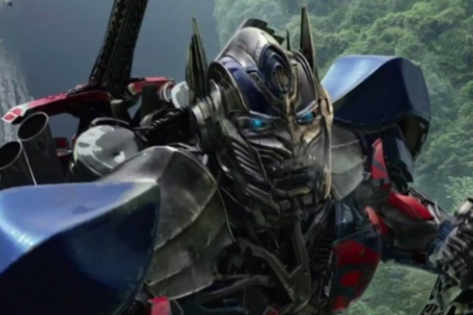 Briga de Optimus Prime e Dinobot é destaque no trailer de Transformers: A Era da Extinção