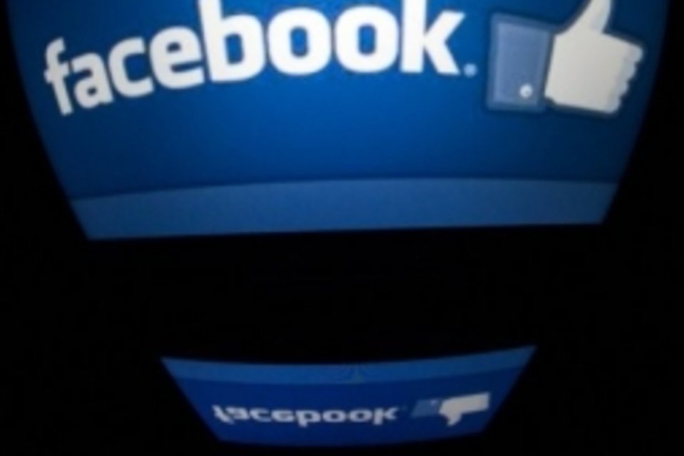 Ações do Facebook se aproximam de seu preço de lançamento