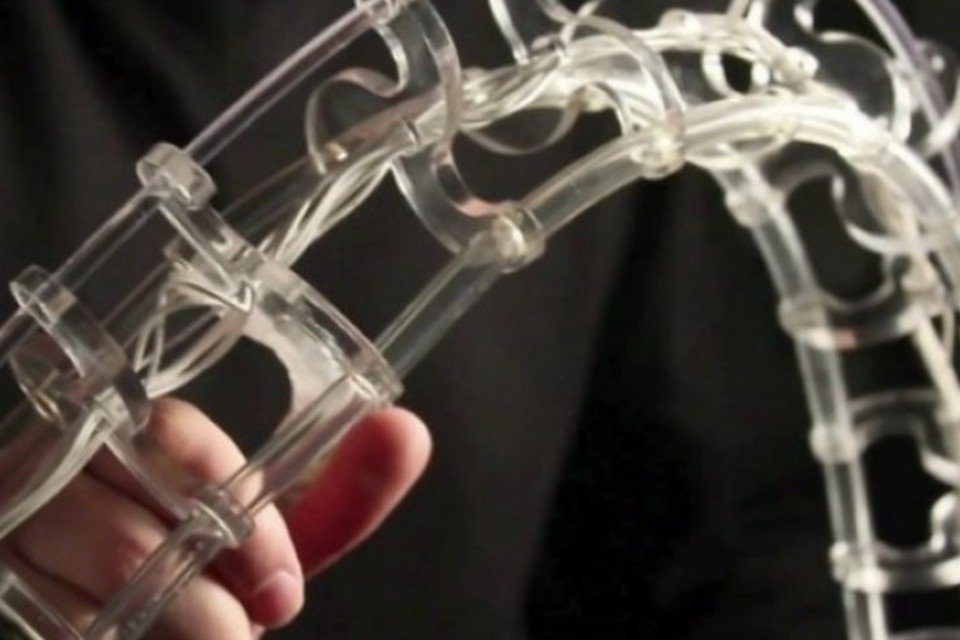 Estudantes criam próteses musicais em impressoras 3D