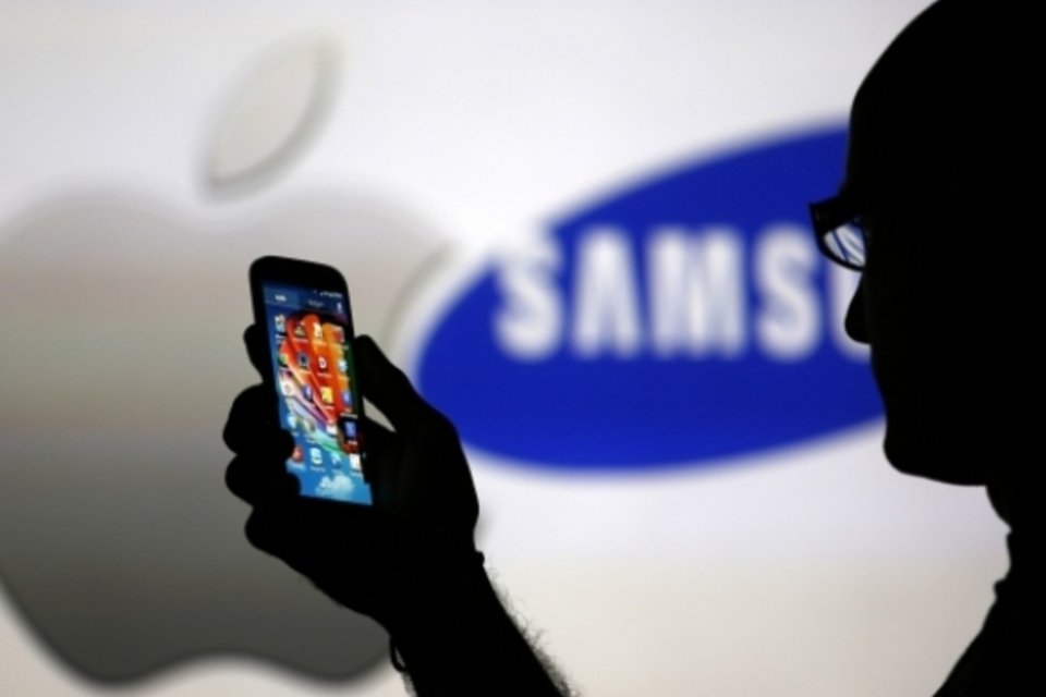 Apple vence batalha na guerra judicial contra Samsung