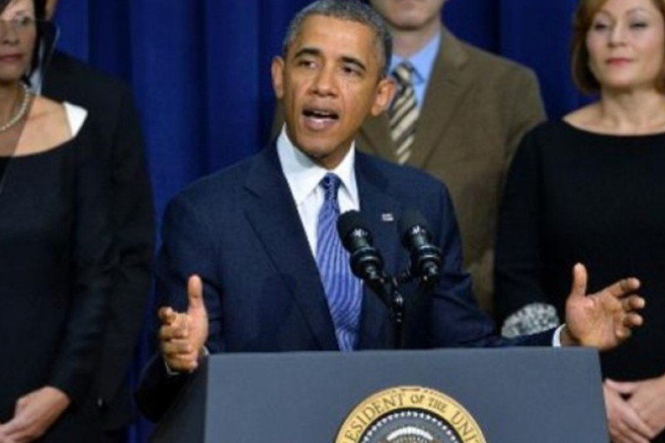 Obama condena 'ataque covarde' a base naval em Washington