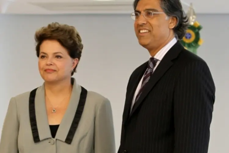  Dilma Rousseff e o embaixador do Canadá, Jamal Khokhar