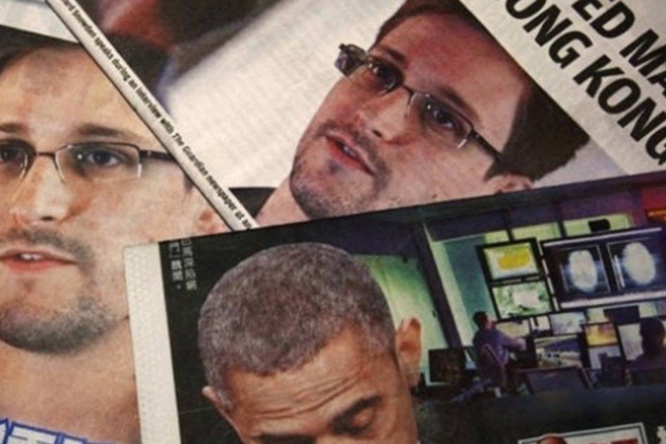 Snowden se comprometeu a não prejudicar EUA, diz russo