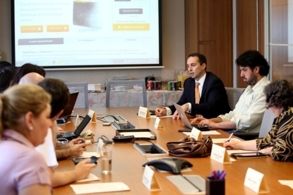 MasterCard promete acelerar compras de brasileiros na web com nova carteira eletrônica