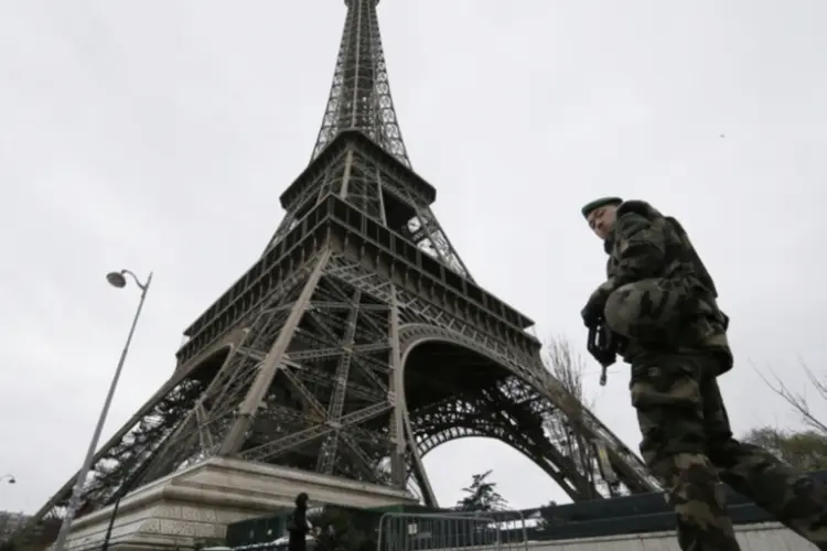 Paris (Reuters)