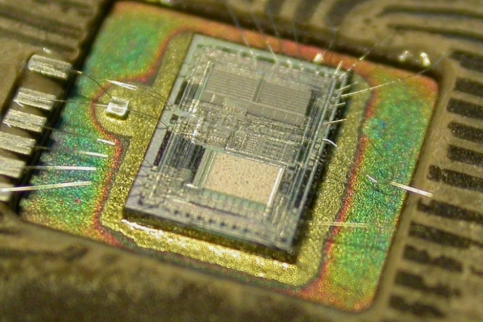 Pesquisadores criam chips com memória de alta densidade