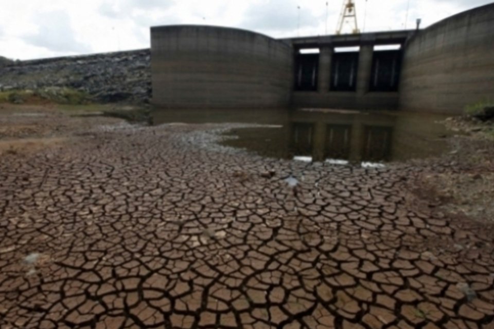 Reserva do Cantareira cai para 8,1% e bate novo recorde