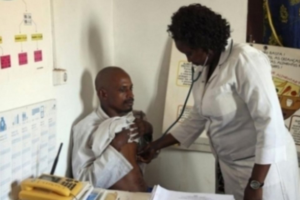 Ministério da Saúde acompanha surto de ebola na África