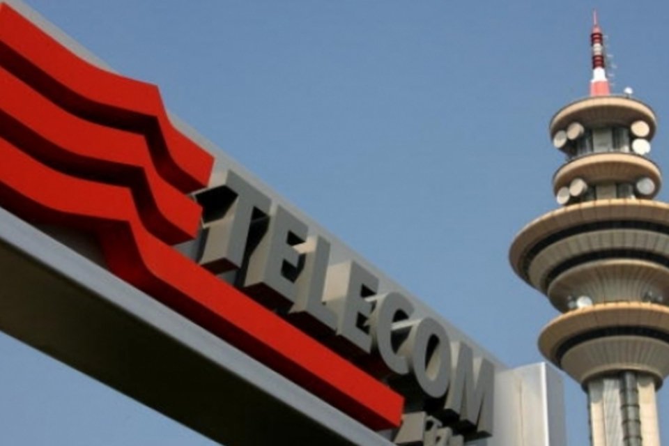 Telecom Italia revê estratégia após ofensiva da Telefónica