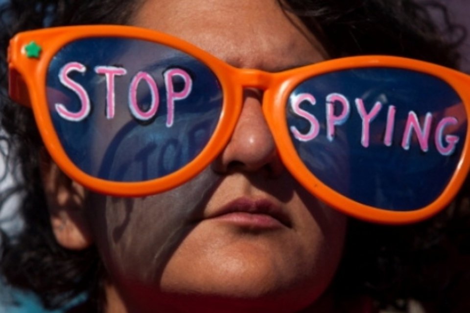 Agência dos EUA diz que programa da NSA deve terminar