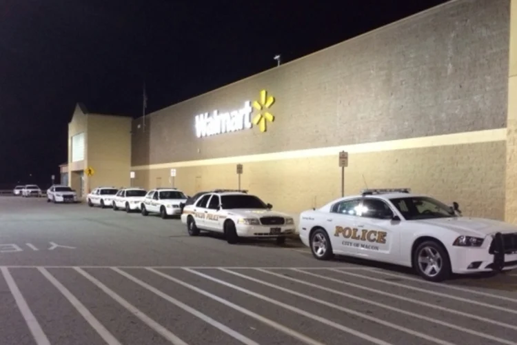 Black Friday (Reddit)