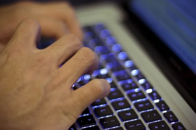programando (racheocity / Flickr)