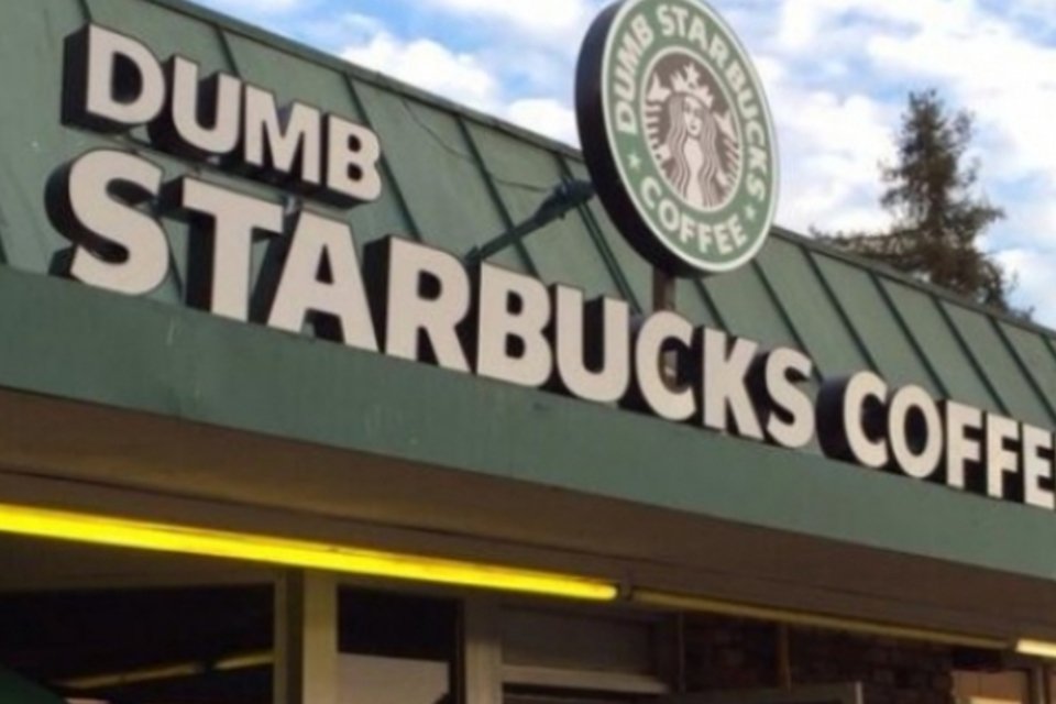 Loja cria polêmica ao plagiar Starbuck's com nome inusitado