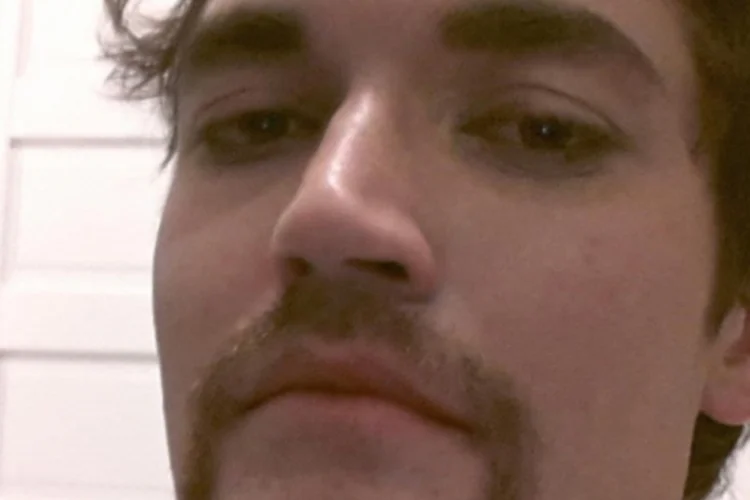 Ross  (Reprodução)
