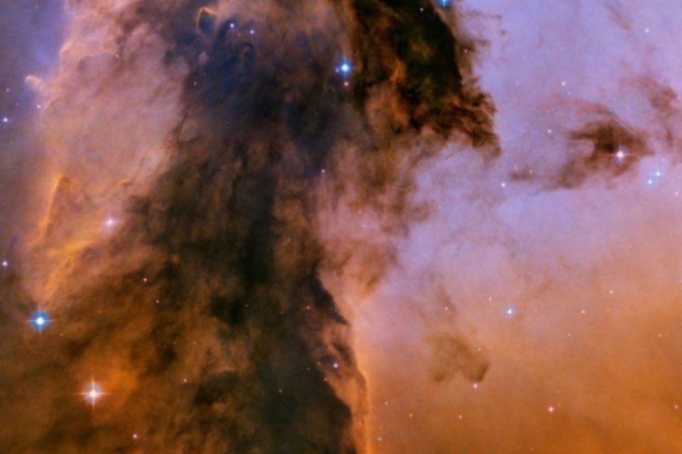Imagem revela os pilares da criação na Nebulosa da Águia