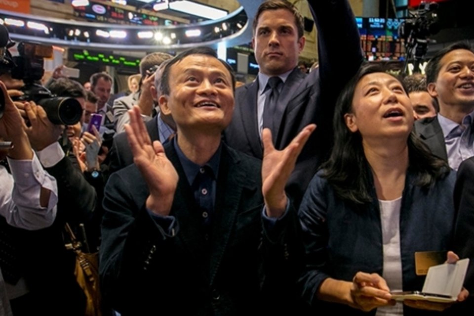 Com maior IPO da história, ação do Alibaba dispara mais de 40%