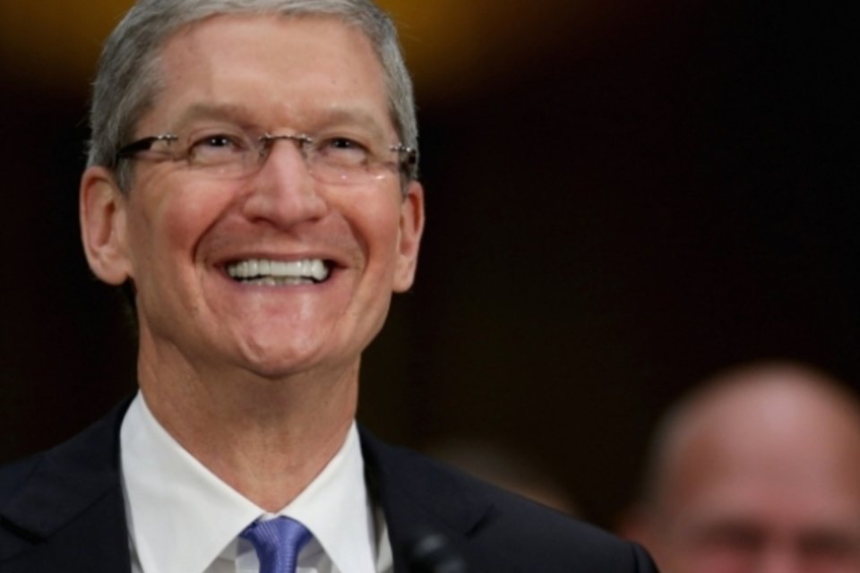 Tim Cook é eleito 'CEO do ano'