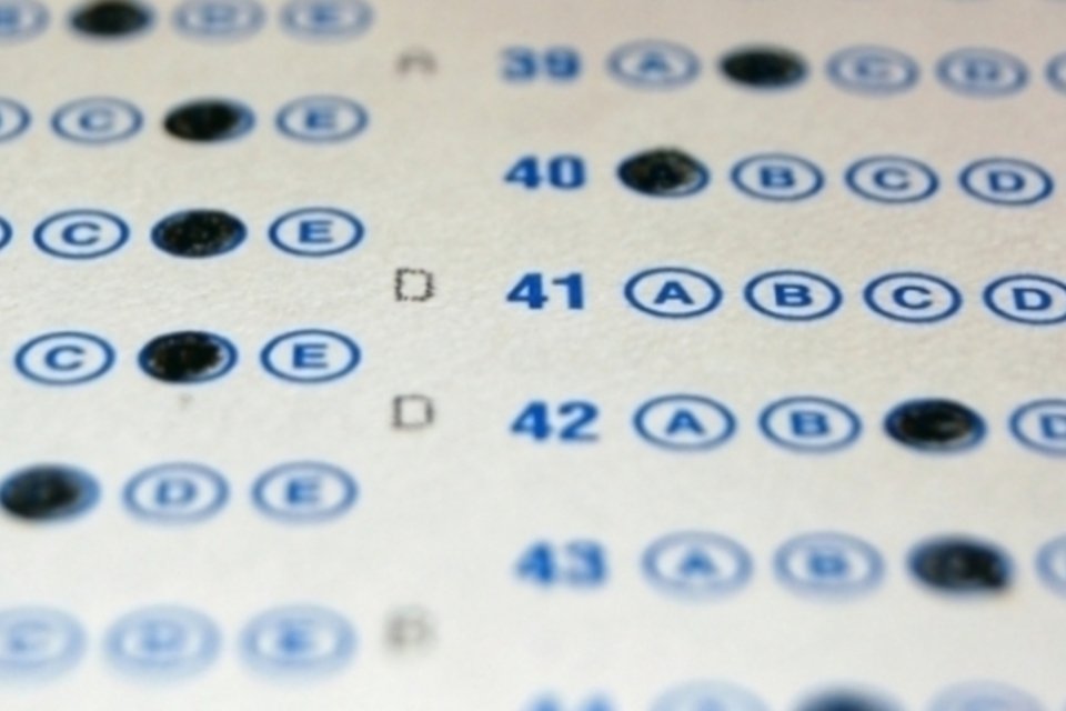 ProUni: estudantes em lista de espera devem entregar documentos