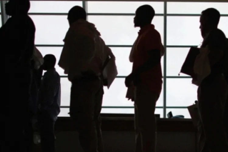 Fila de emprego (Getty Images)