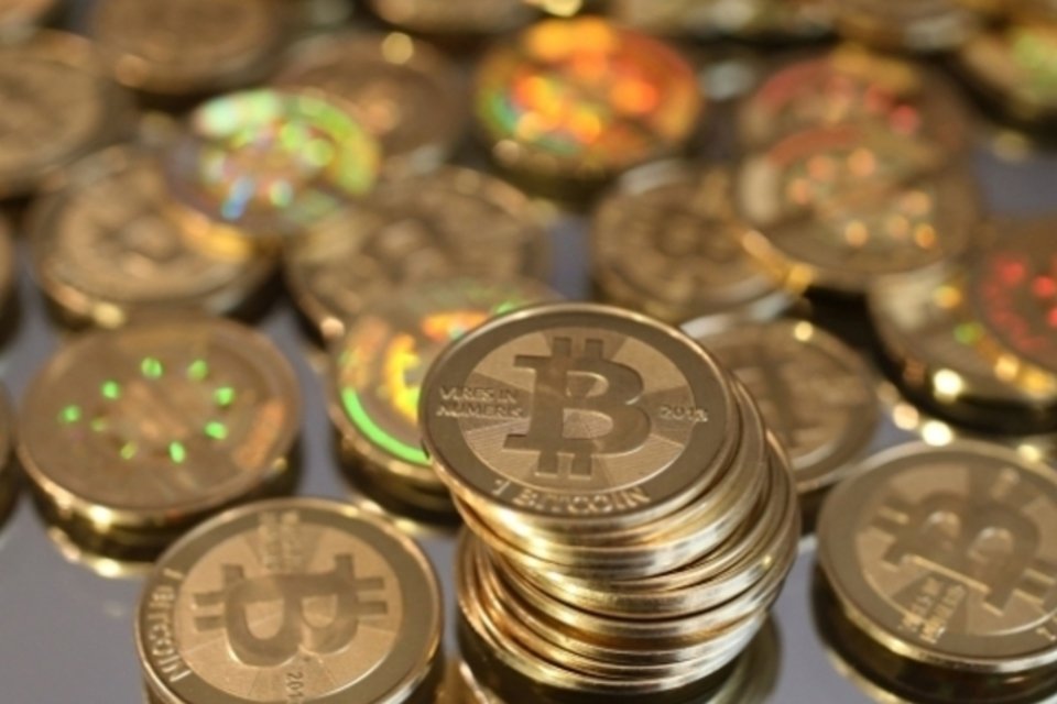 Bitcoin despenca 13% após preocupações com a China