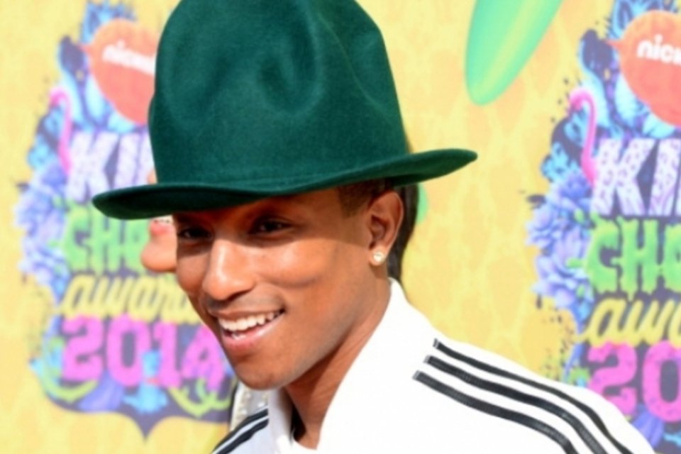 Advogados de Pharrell Williams exigem que YouTube deixe de exibir sua música