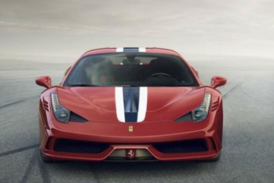 Ferrari apresenta novo modelo para Salão de Frankfurt