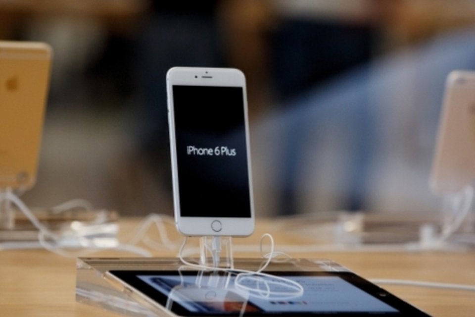Usuários relatam falhas no software do iPhone 6 Plus