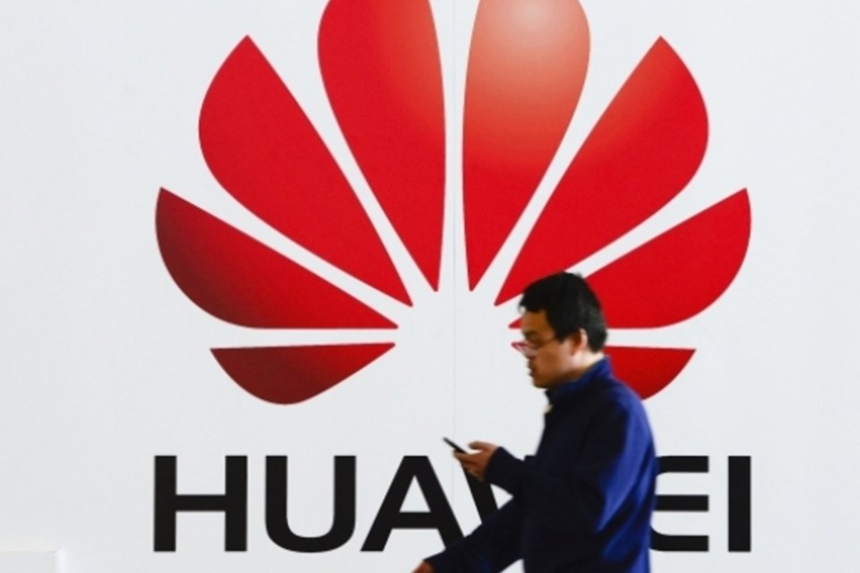 Huawei vê vendas dispararem e desafia Samsung e Apple