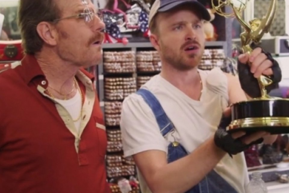 Atores de Breaking Bad viram vendedores em comercial do Emmy