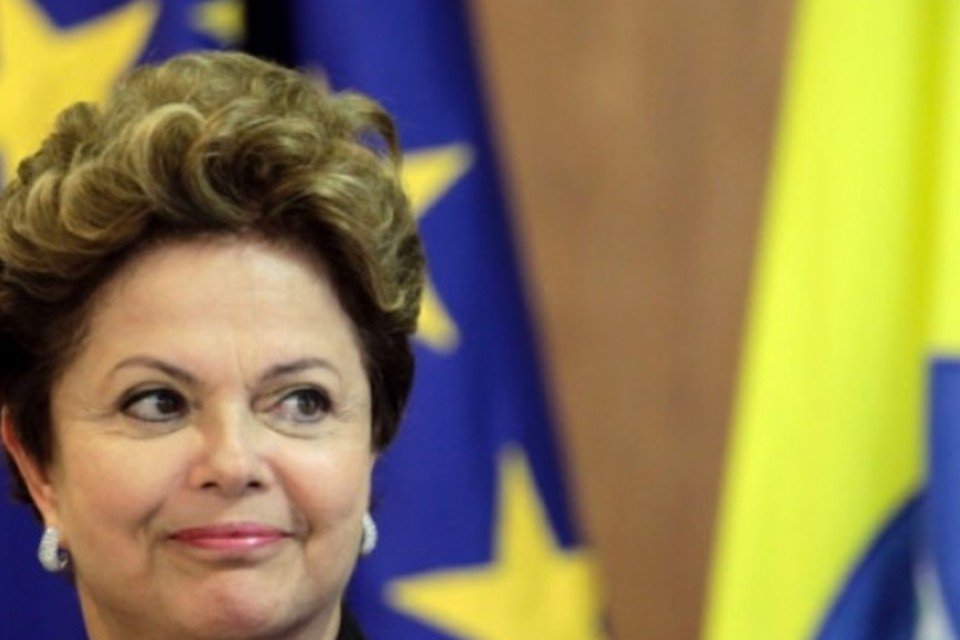 Dilma Rousseff conta que utiliza Netflix para assistir a filmes